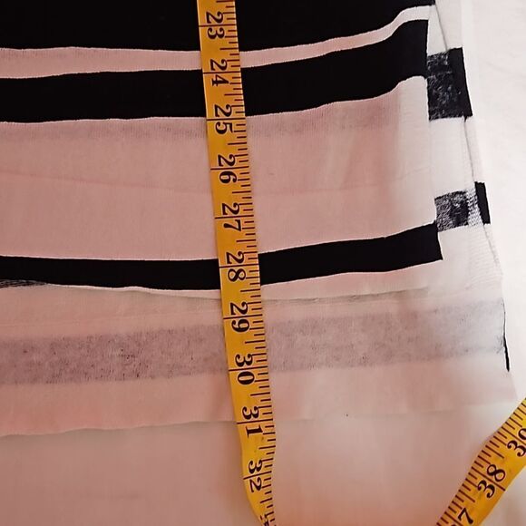 Lane Bryant black and white graphic long sleeve tshirt Size14/16 - Picture 4 of 5